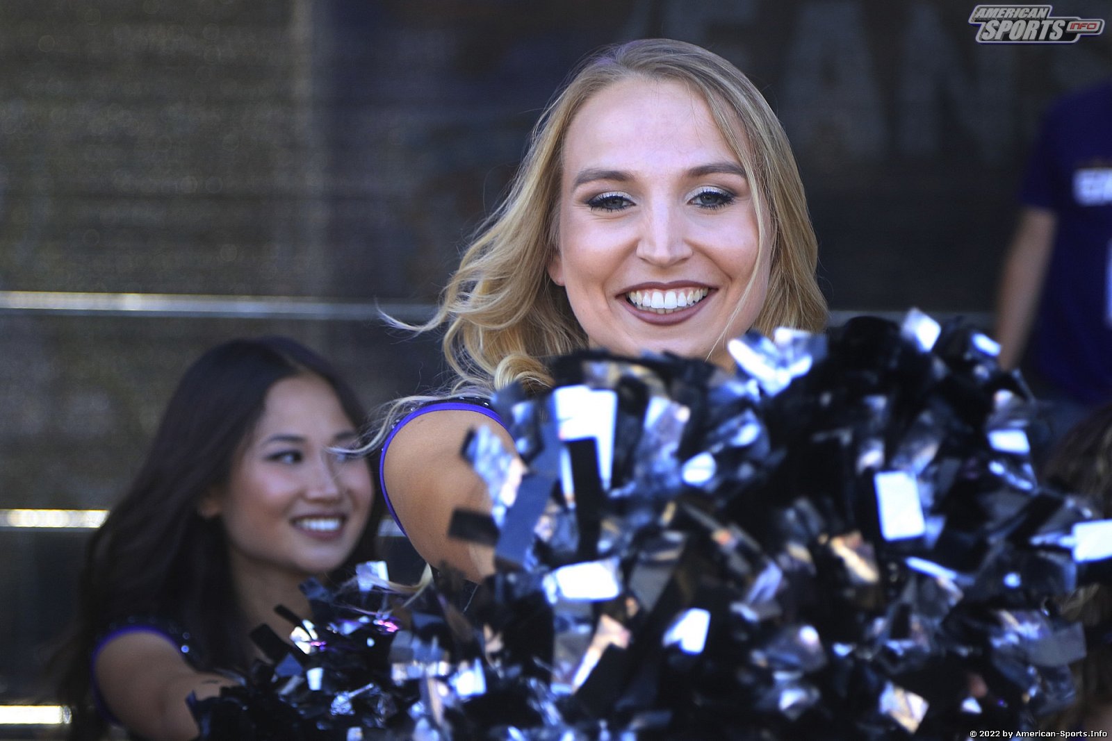 ELF: Die Frankfurt Galaxy Dancers und Loona beim Heimspiel gegen die Raiders Tirol am 28.08.2022