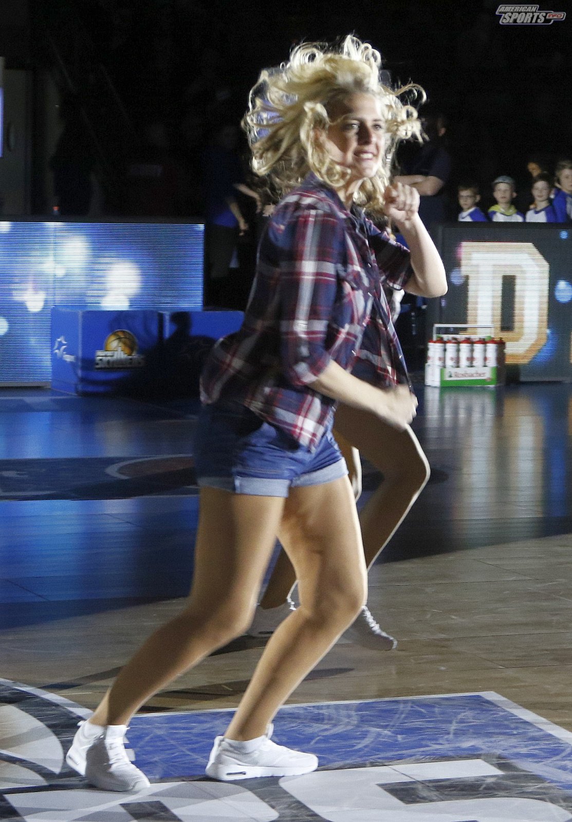 Das Frankfurt Skyliners Danceteam beim BBL Heimspiel gegen s.Oliver Würzburg am 17.03.2019