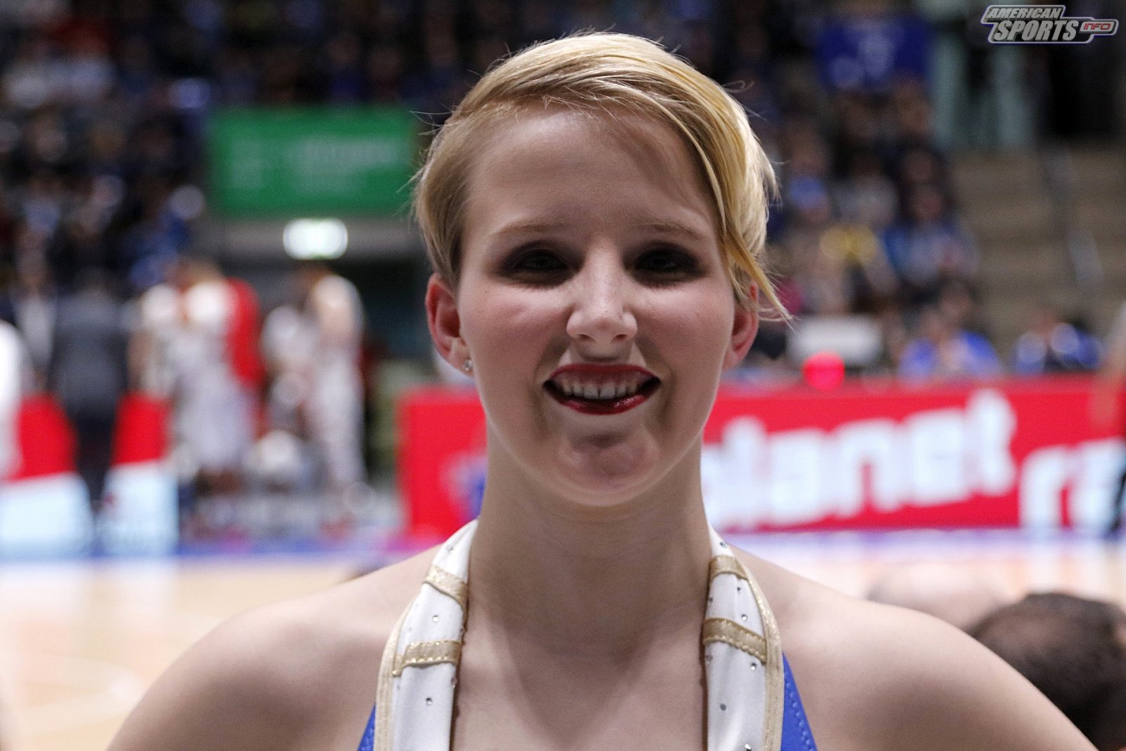 Das Frankfurt Skyliners Danceteam beim BBL Heimspiel gegen s.Oliver Würzburg am 17.03.2019