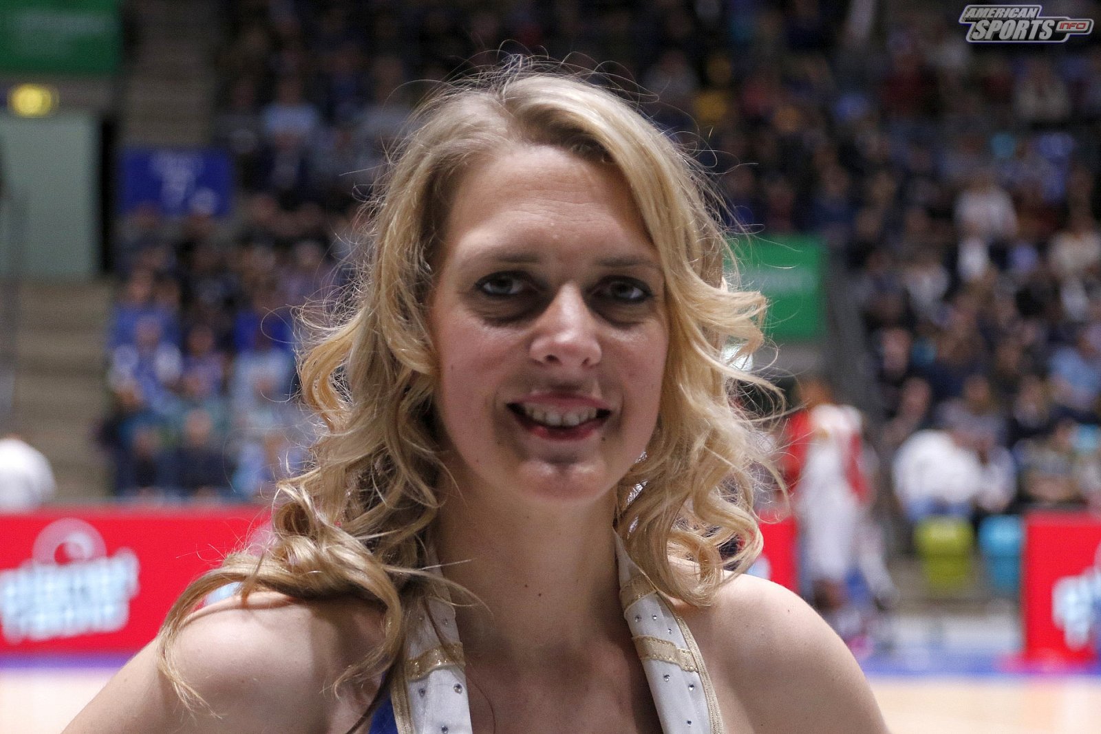 Das Frankfurt Skyliners Danceteam beim BBL Heimspiel gegen s.Oliver Würzburg am 17.03.2019