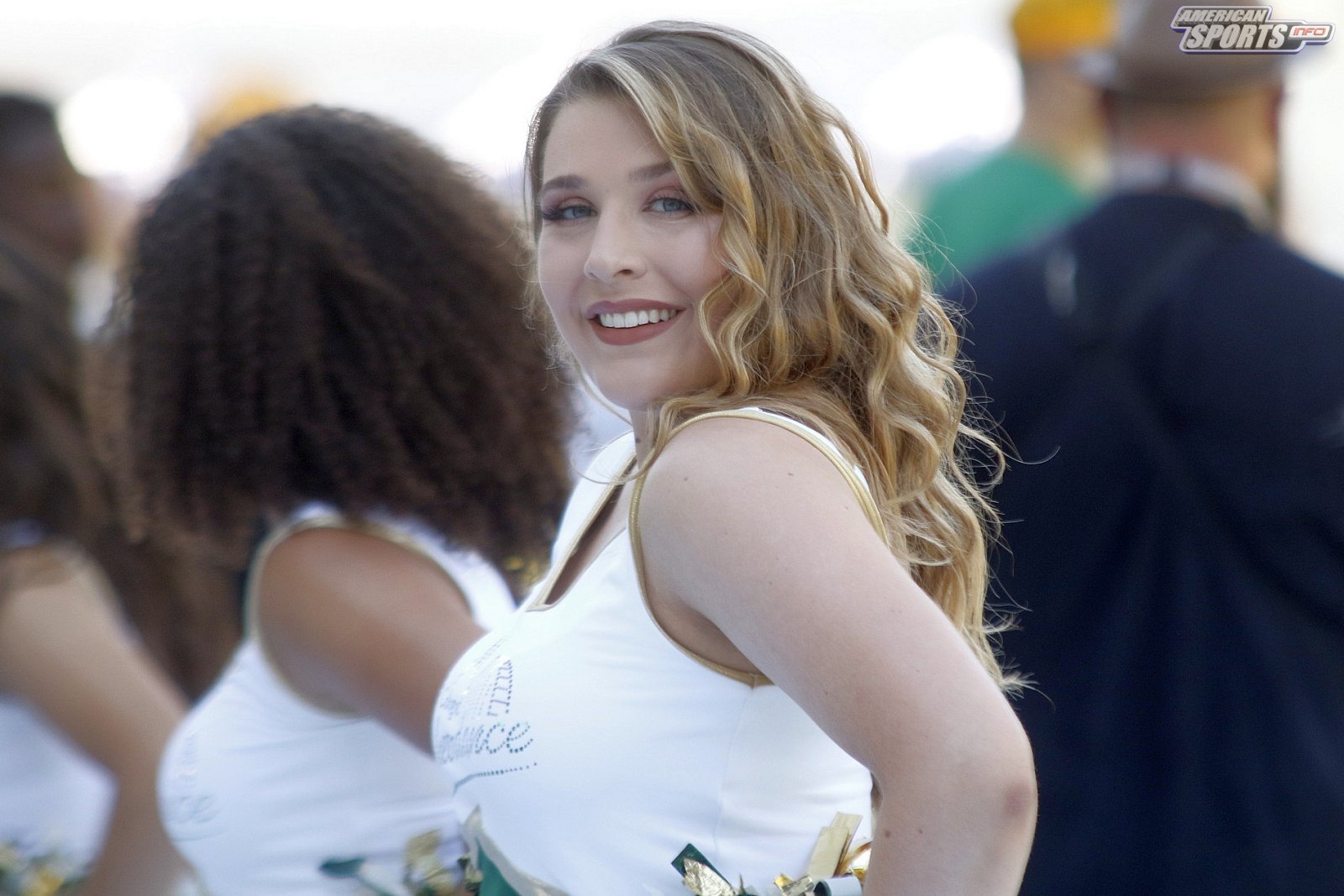 Die Cologne Cheerdance Cheerleader beim Heimspiel gegen die Berlin Rebels am 29.06.2019