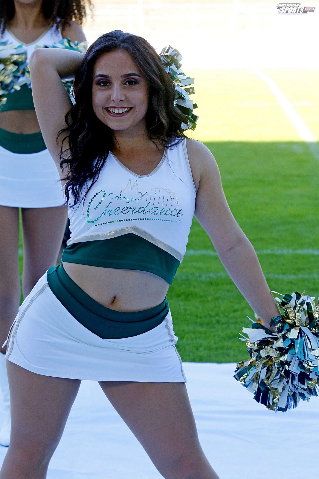 Die Cologne Cheerdance Cheerleader beim Heimspiel gegen die Berlin Rebels am 29.06.2019