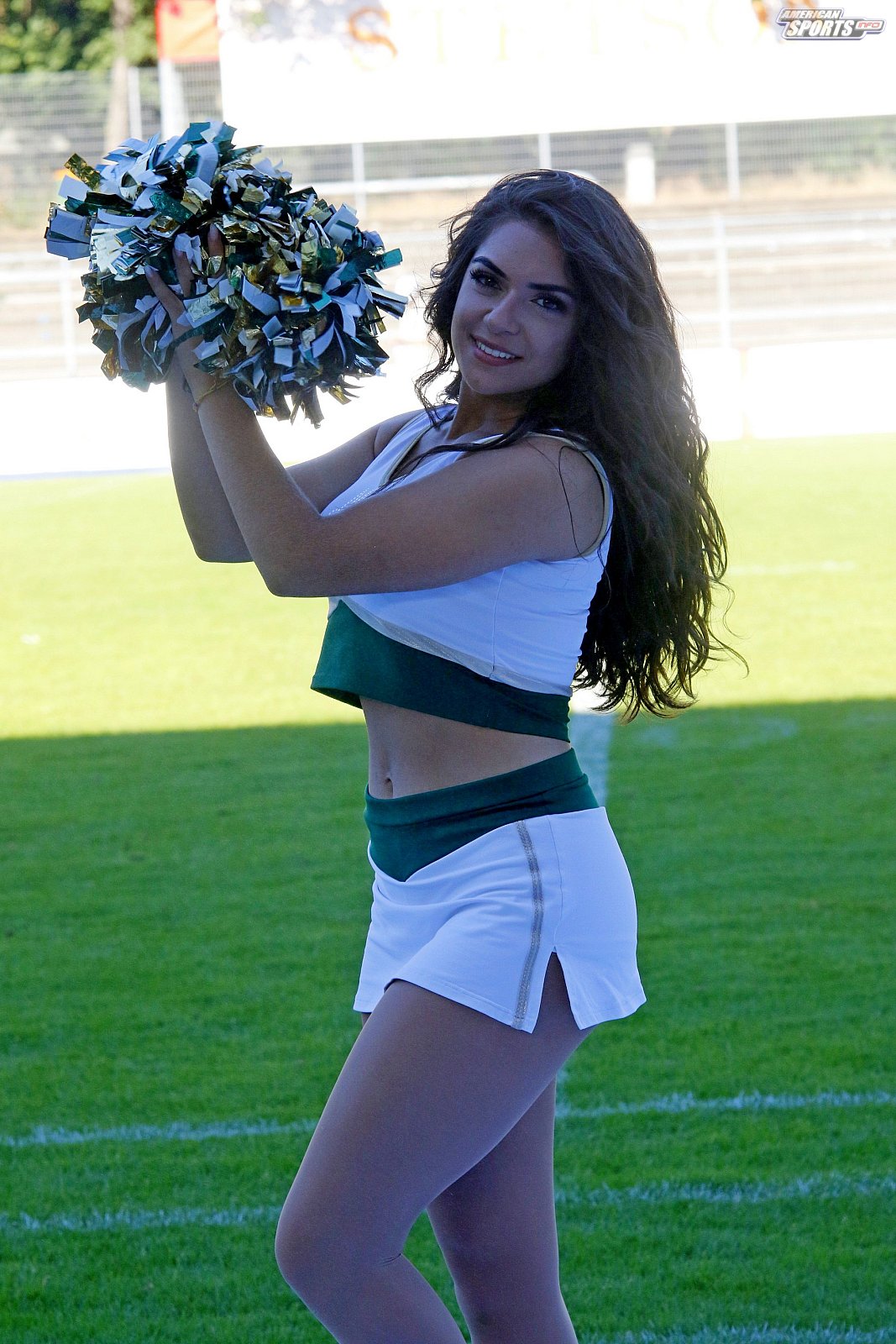 Die Cologne Cheerdance Cheerleader beim Heimspiel gegen die Berlin Rebels am 29.06.2019