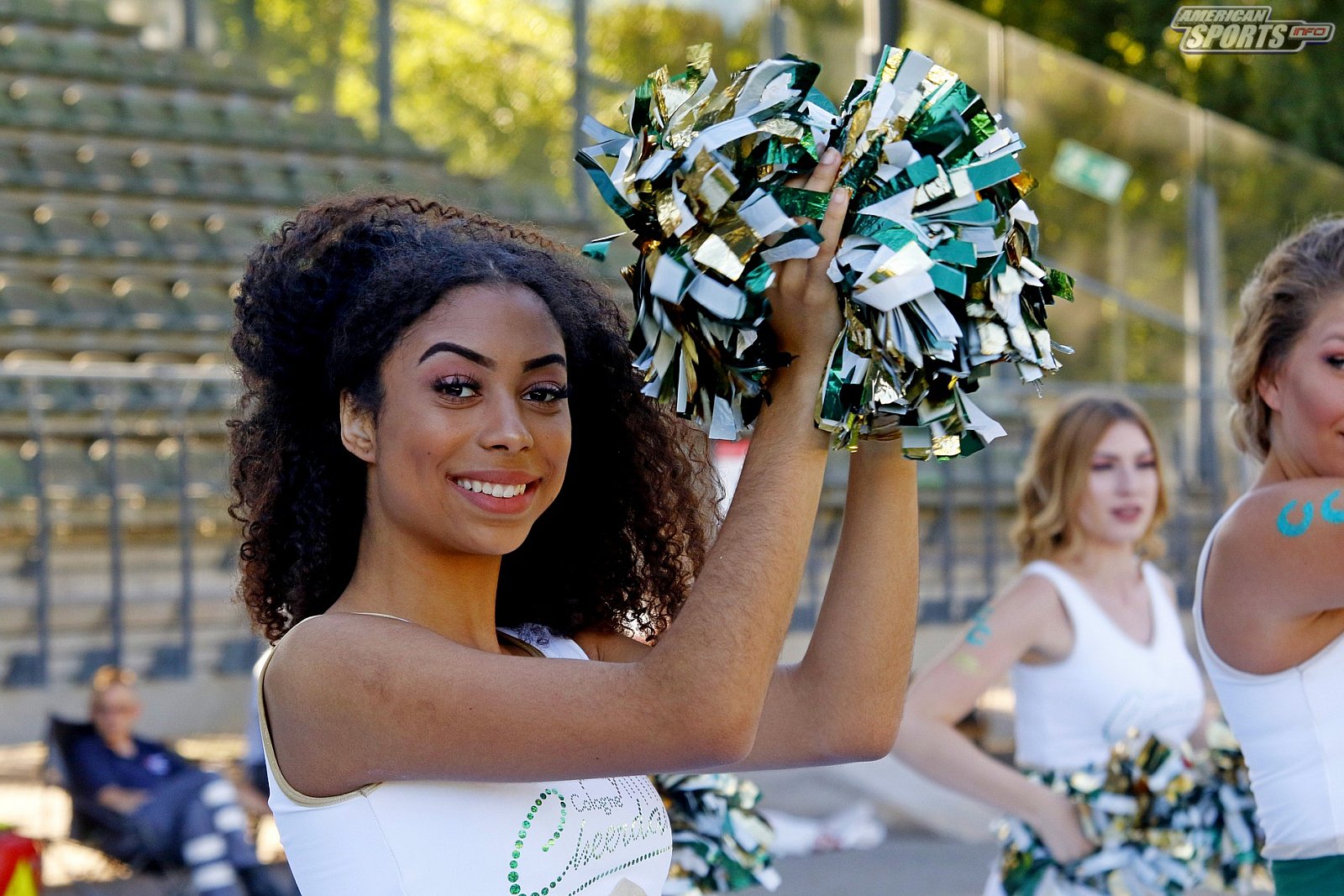 Die Cologne Cheerdance Cheerleader beim Heimspiel gegen die Berlin Rebels am 29.06.2019