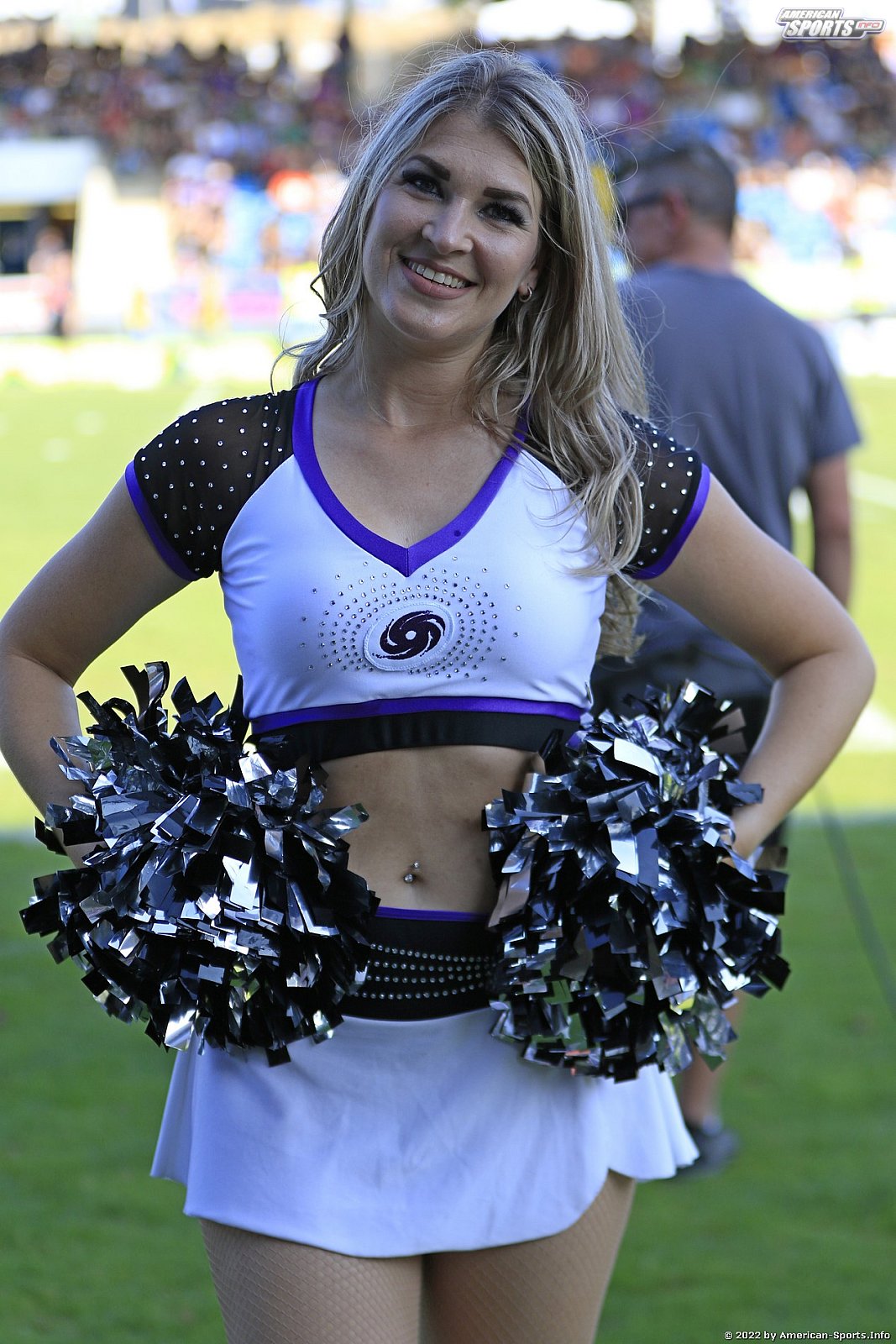 ELF: Die Frankfurt Galaxy Dancers und Loona beim Heimspiel gegen die Raiders Tirol am 28.08.2022