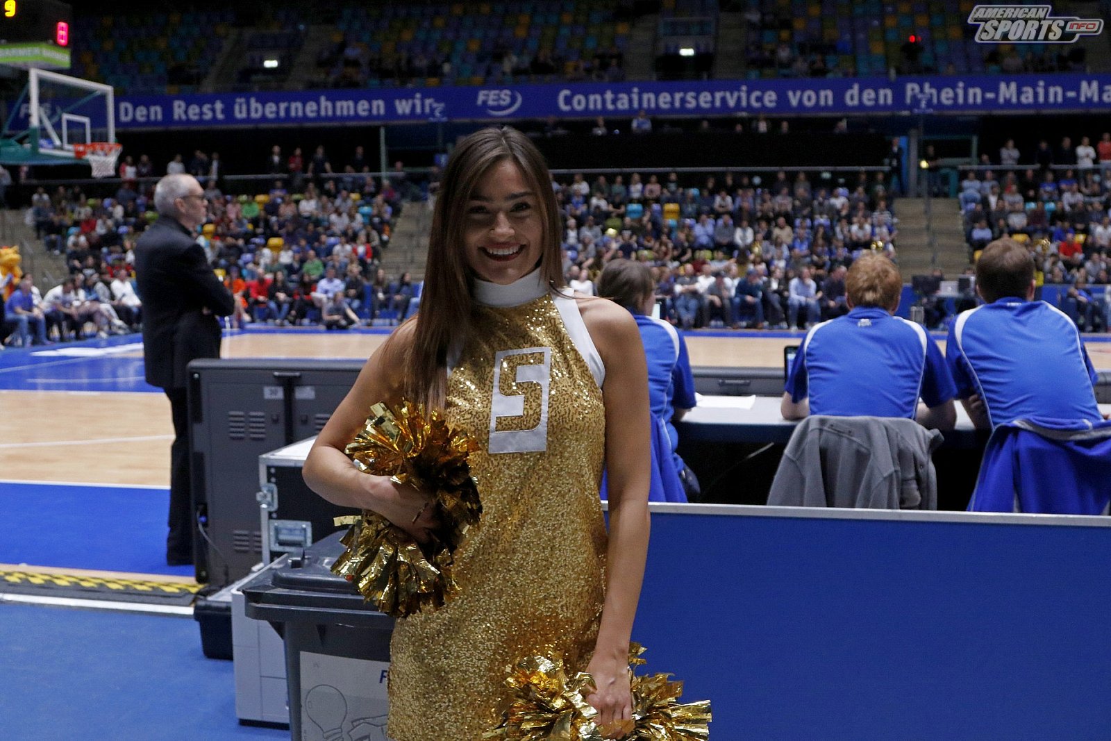 Das Frankfurt Skyliners Danceteam beim BBL Heimspiel gegen Rasta Vechta am 29.03.2019