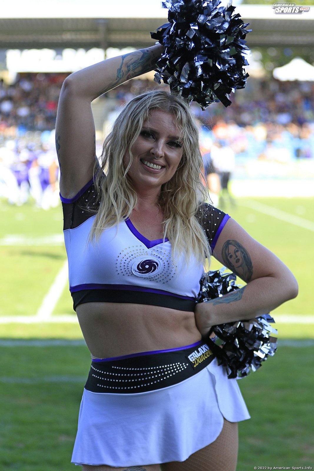 ELF: Die Frankfurt Galaxy Dancers und Loona beim Heimspiel gegen die Raiders Tirol am 28.08.2022