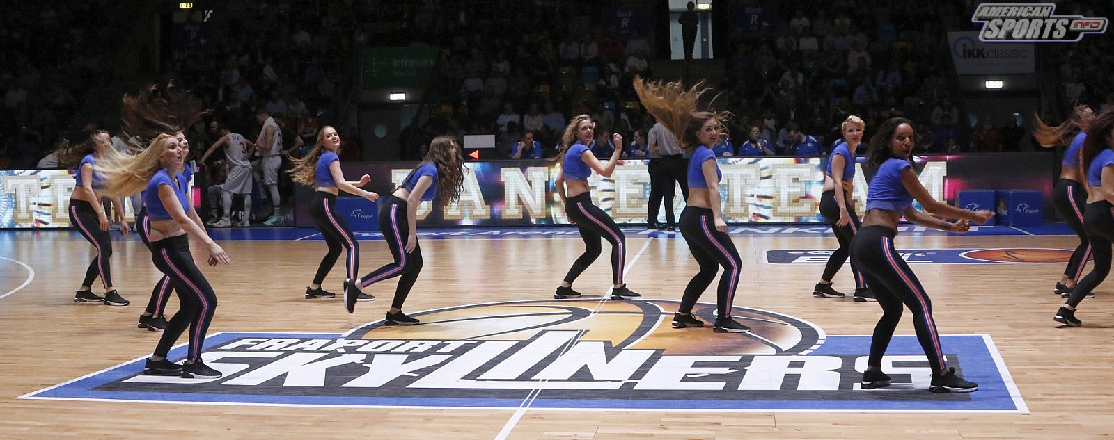 Das Frankfurt Skyliners Danceteam beim BBL Heimspiel gegen Rasta Vechta am 29.03.2019