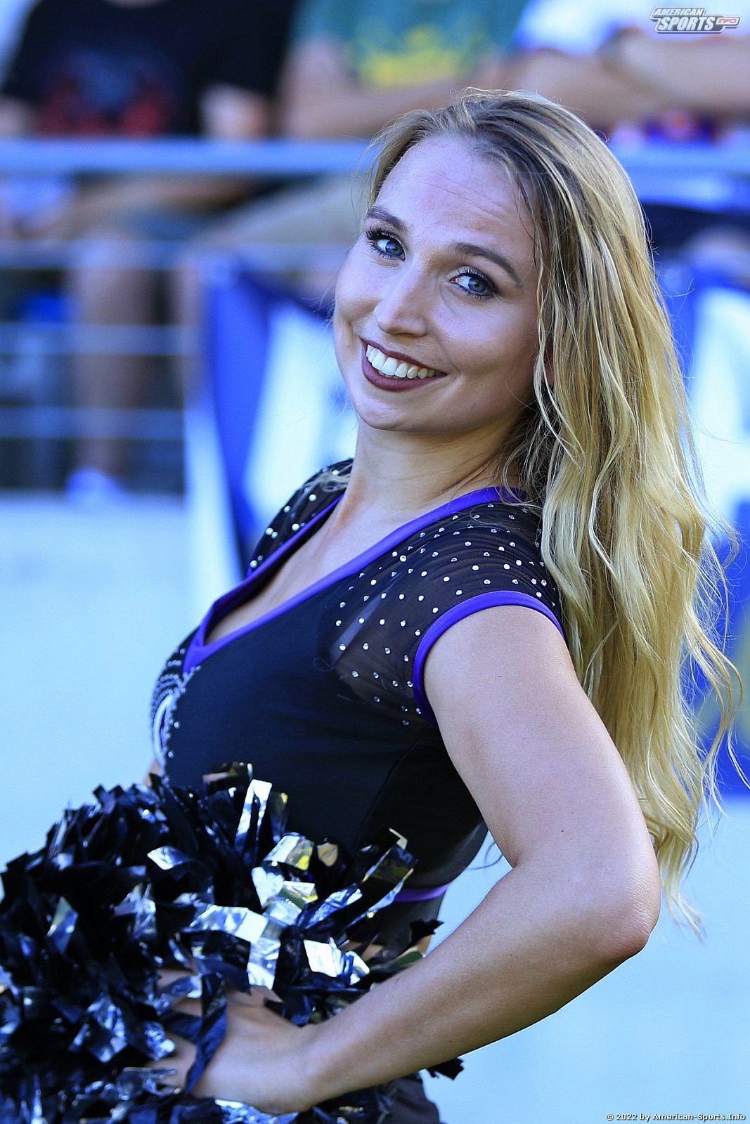 ELF: Die Frankfurt Galaxy Dancers und Loona beim Heimspiel gegen die Raiders Tirol am 28.08.2022