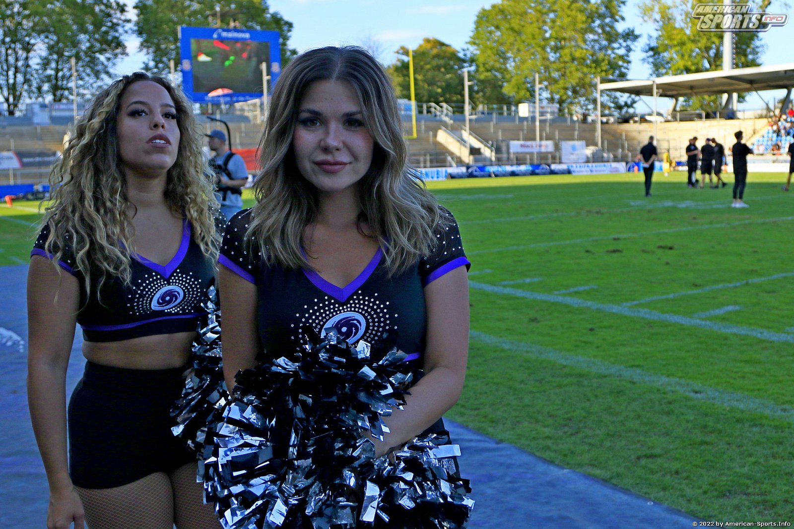 ELF: Die Frankfurt Galaxy Dancers und Loona beim Heimspiel gegen die Raiders Tirol am 28.08.2022