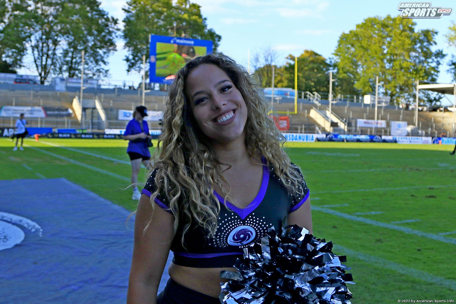 ELF: Die Frankfurt Galaxy Dancers und Loona beim Heimspiel gegen die Raiders Tirol am 28.08.2022