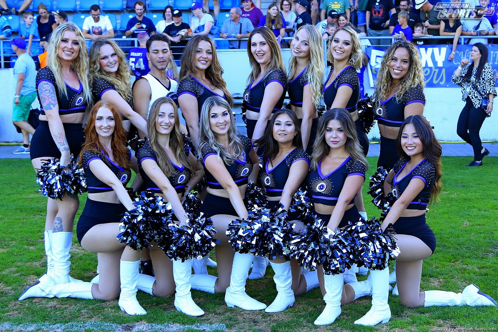 ELF: Die Frankfurt Galaxy Dancers und Loona beim Heimspiel gegen die Raiders Tirol am 28.08.2022