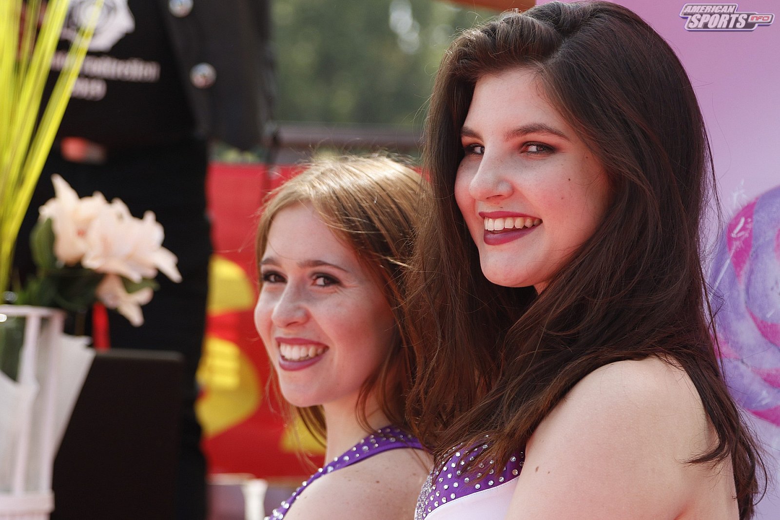 Die Frankfurt Universe Cheerleader bei der Oldtimer Ausstellung in Frankfurt Höchst 07.07.2019