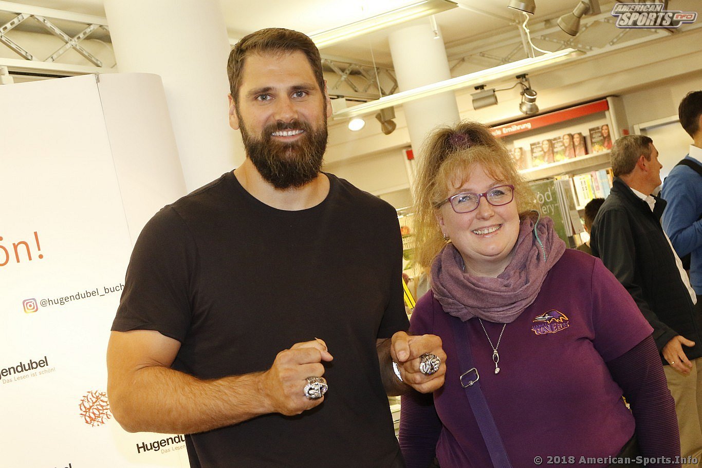 Football: Sebastian Vollmer signiert sein Buch 23.10.18