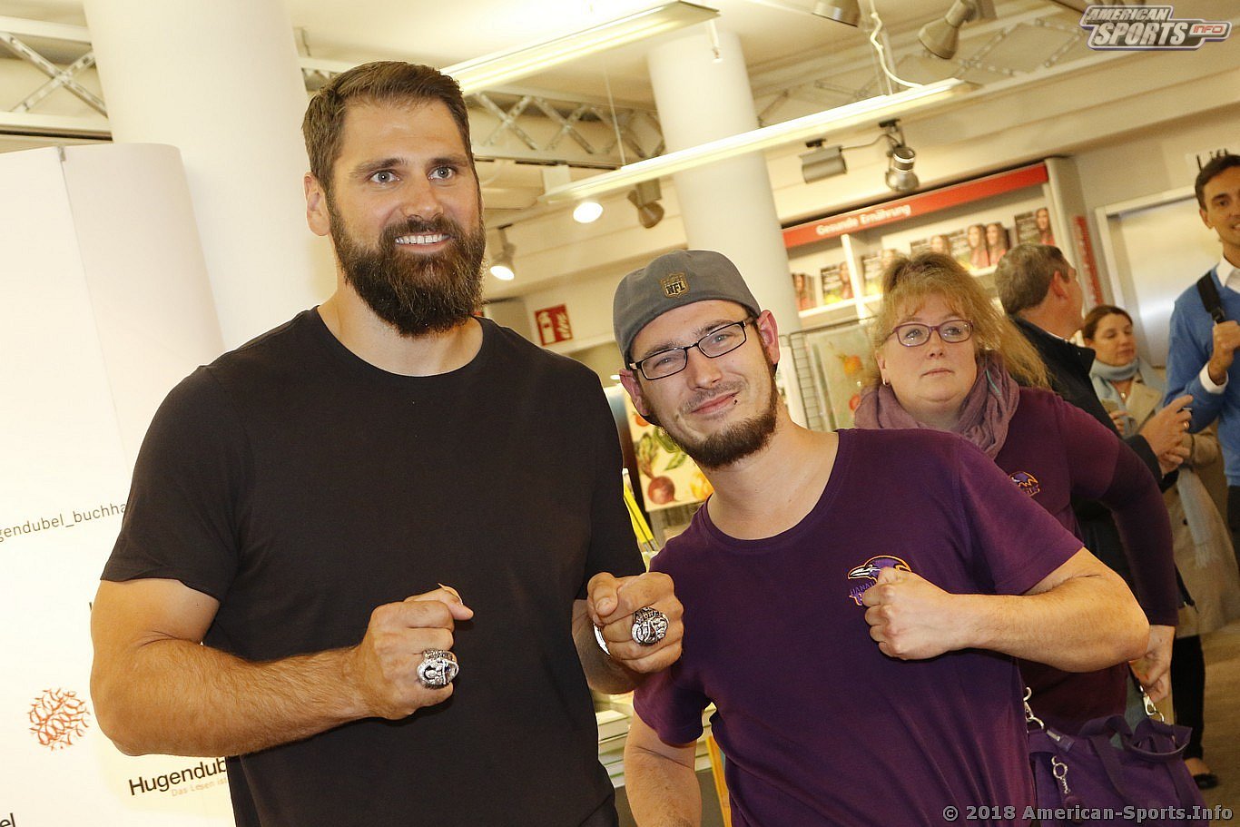 Football: Sebastian Vollmer signiert sein Buch 23.10.18