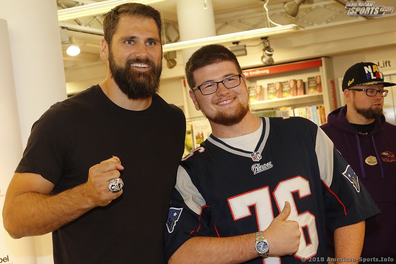 Football: Sebastian Vollmer signiert sein Buch 23.10.18