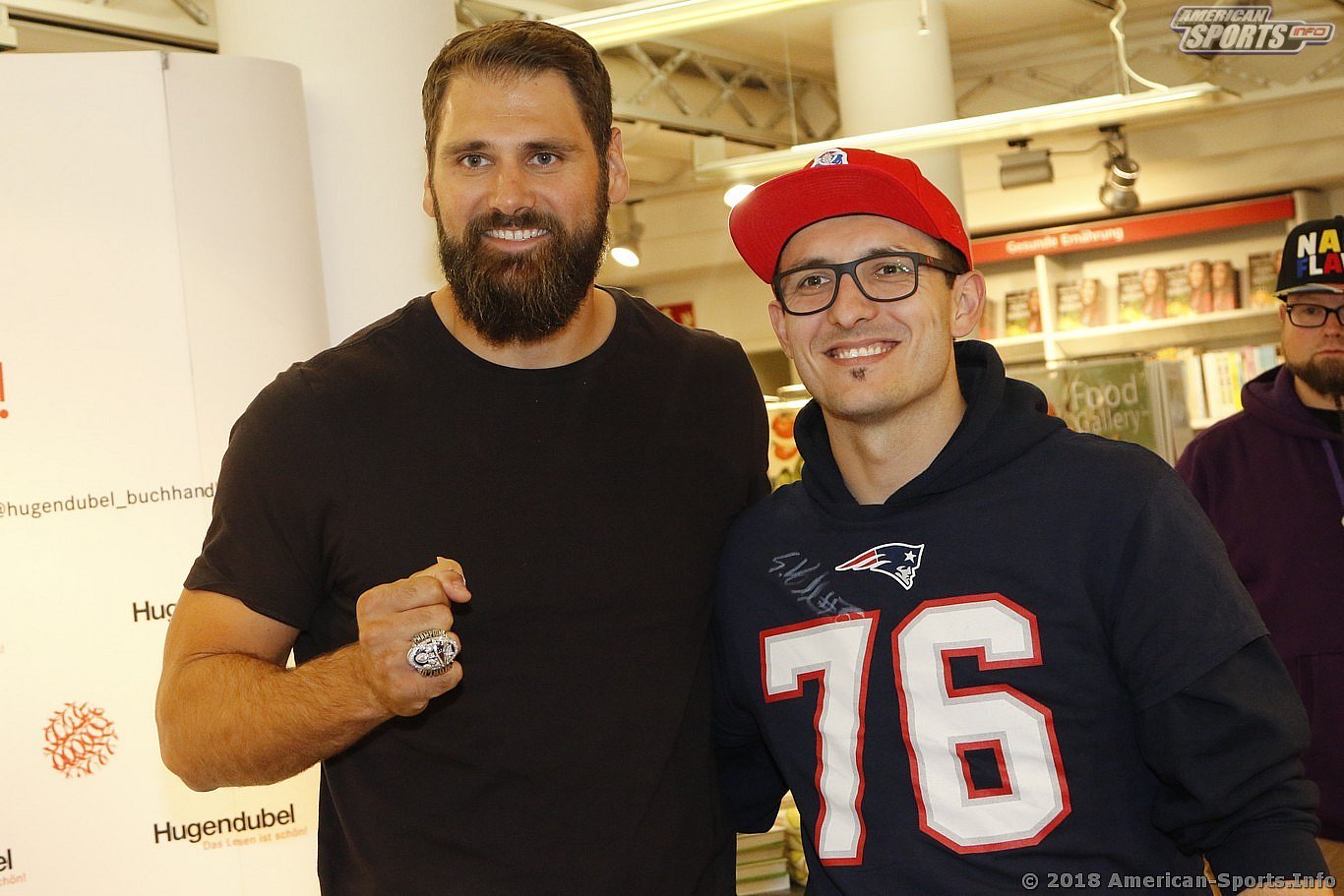 Football: Sebastian Vollmer signiert sein Buch 23.10.18