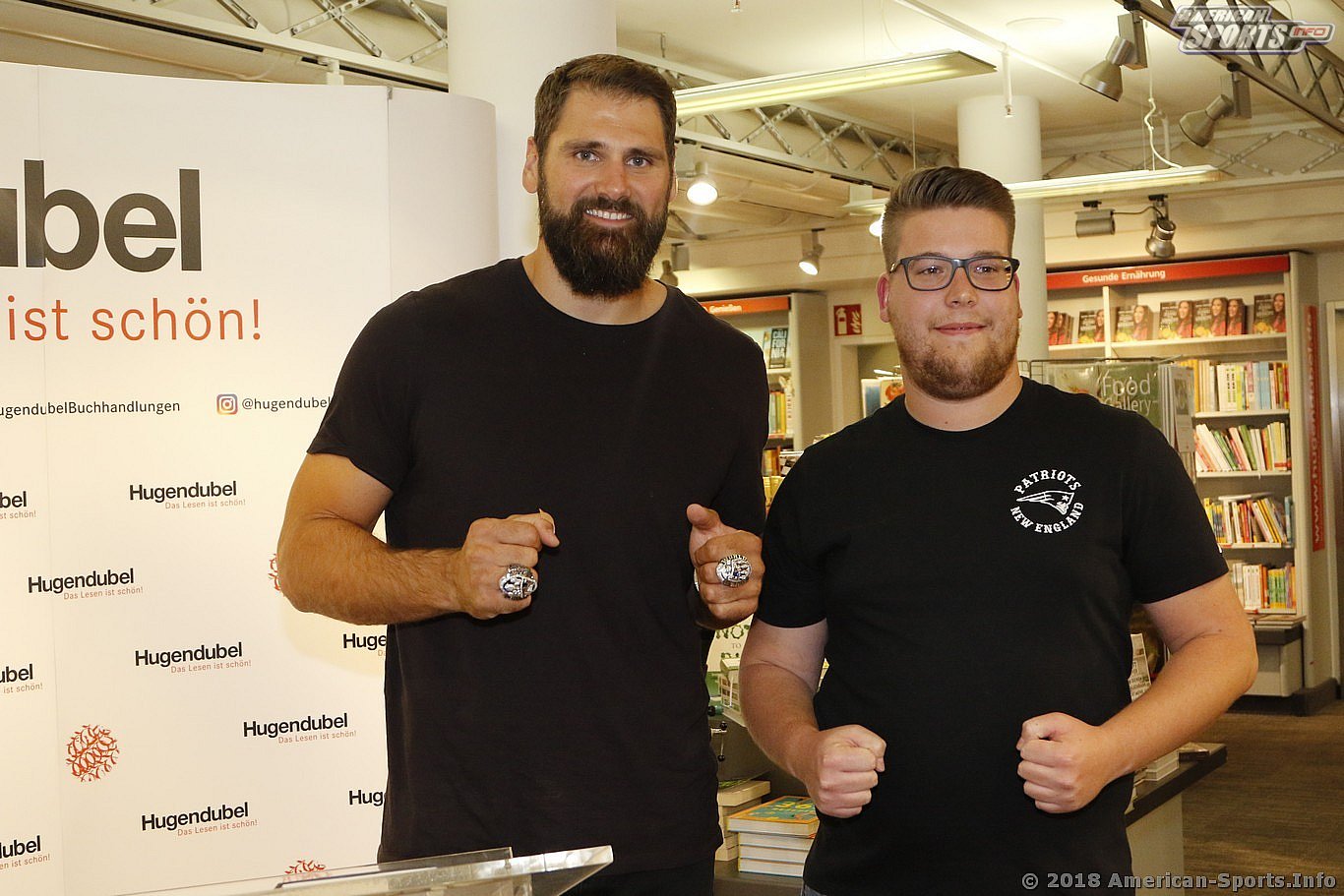 Football: Sebastian Vollmer signiert sein Buch 23.10.18