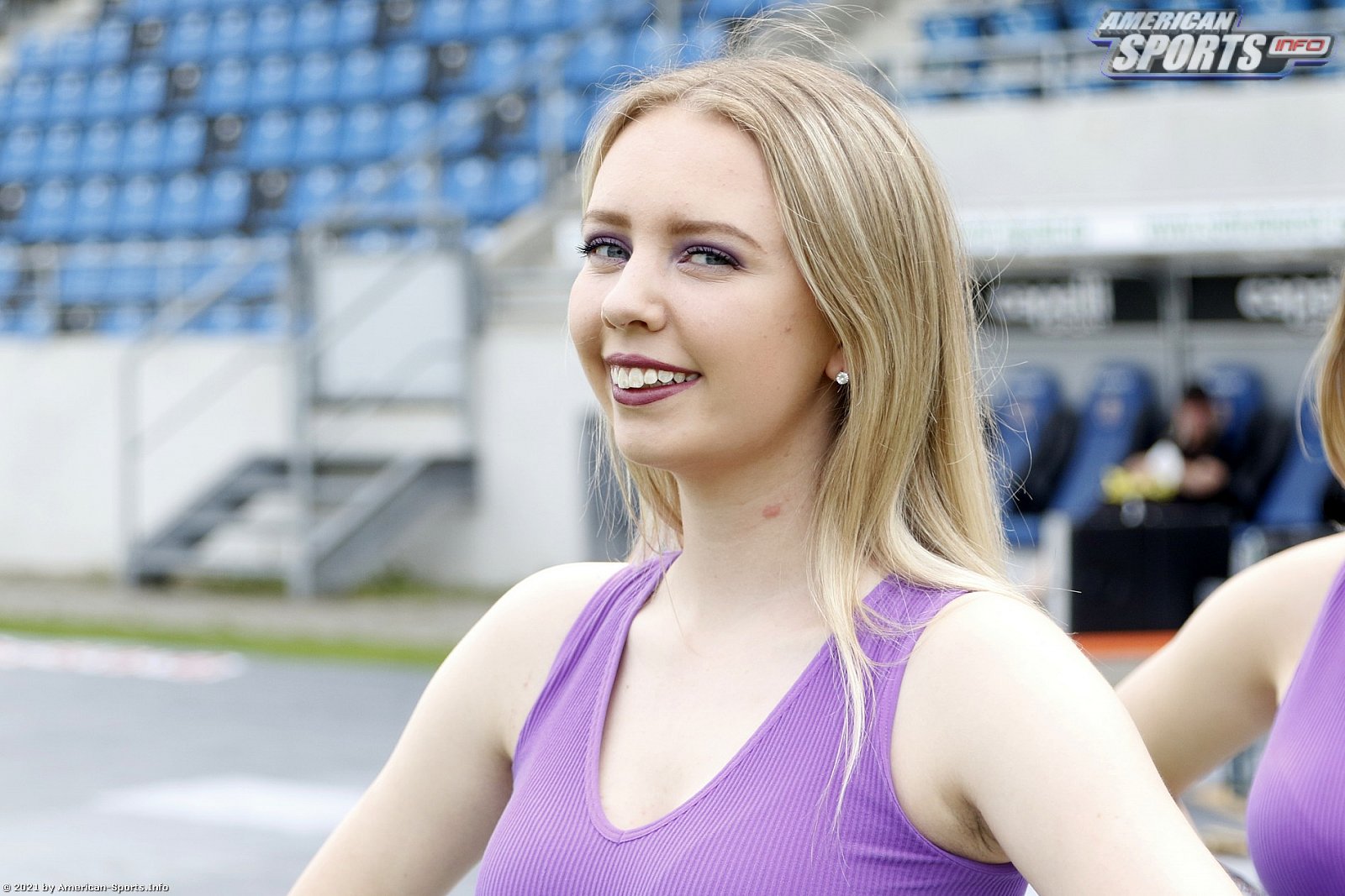 Die Frankfurt Universe Cheerleader beim Heimspiel gegen die Marburg Mercenaries 12:42 10.07.2021