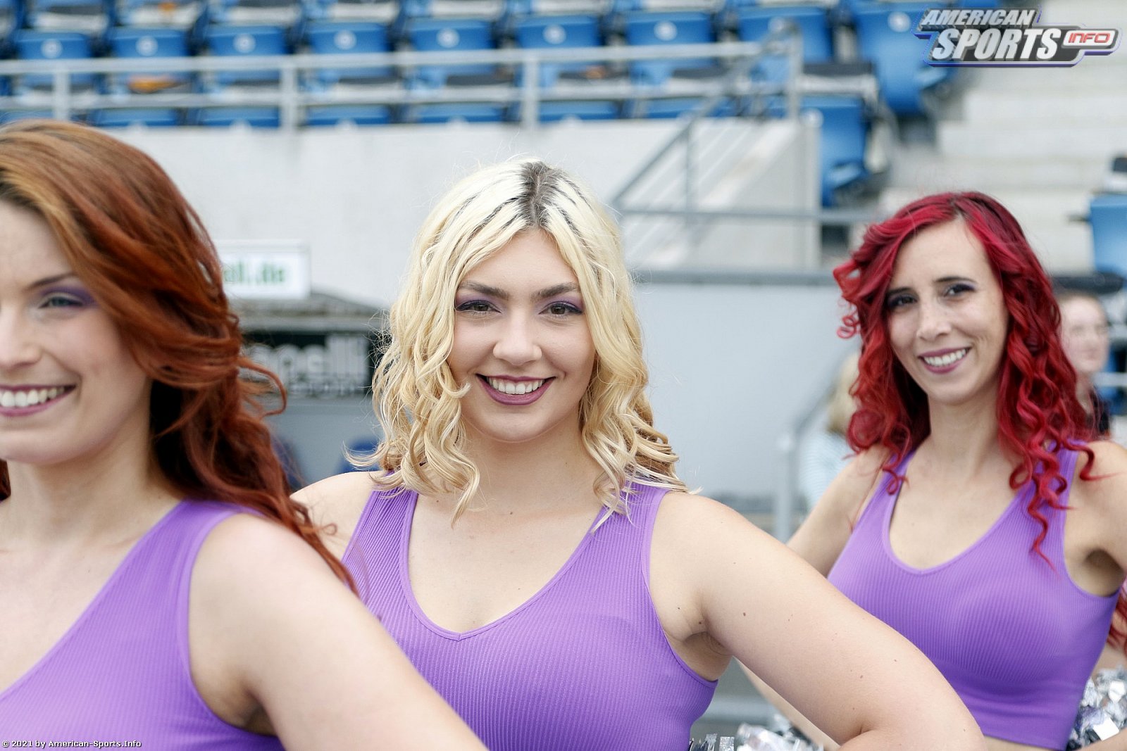 Die Frankfurt Universe Cheerleader beim Heimspiel gegen die Marburg Mercenaries 12:42 10.07.2021