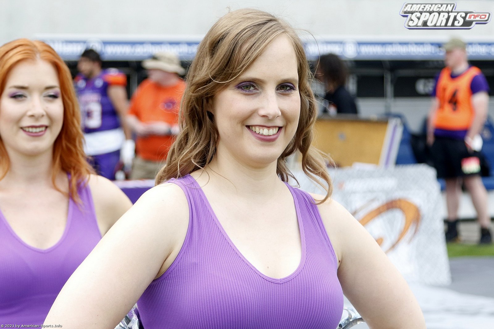 Die Frankfurt Universe Cheerleader beim Heimspiel gegen die Marburg Mercenaries 12:42 10.07.2021