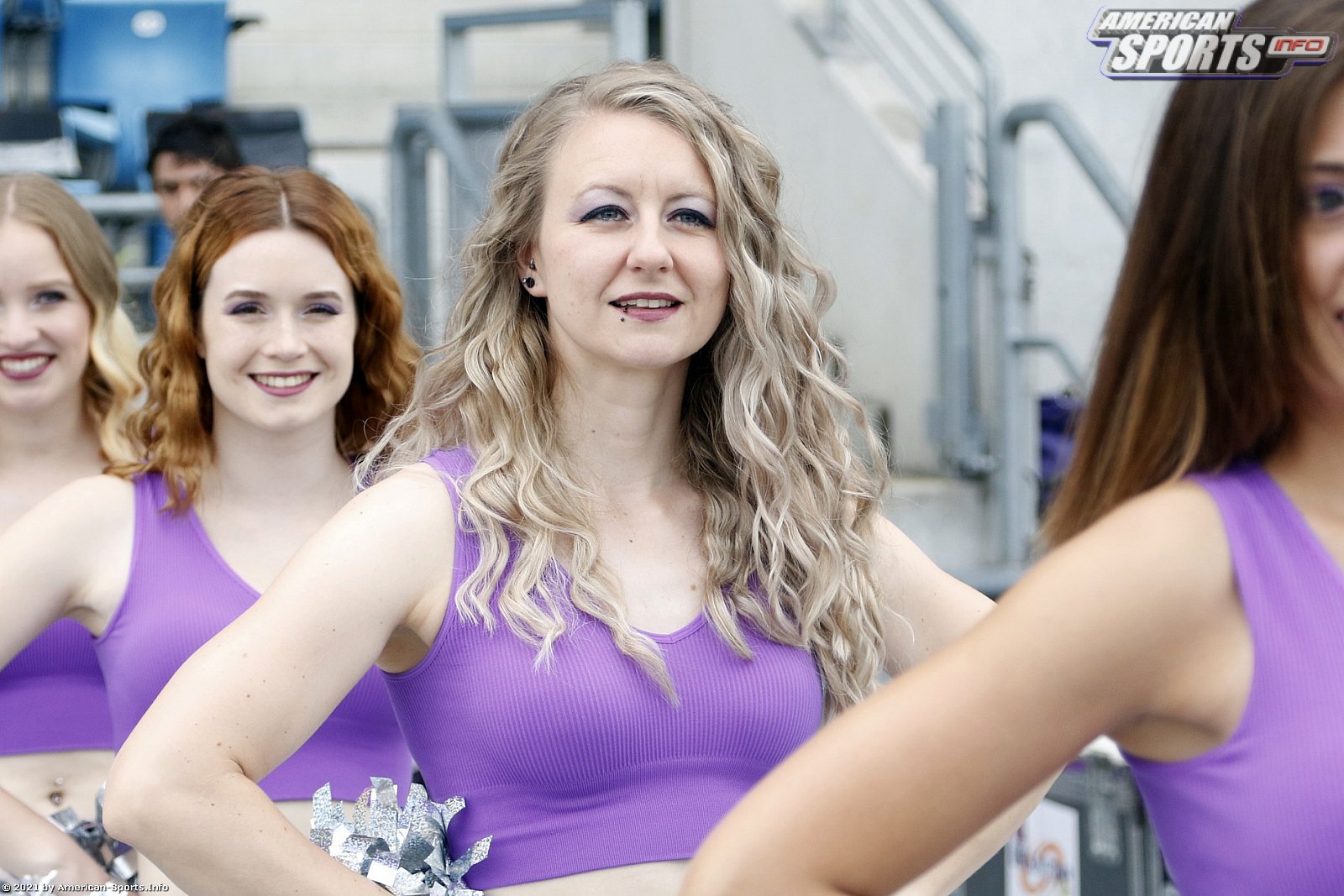 Die Frankfurt Universe Cheerleader beim Heimspiel gegen die Marburg Mercenaries 12:42 10.07.2021
