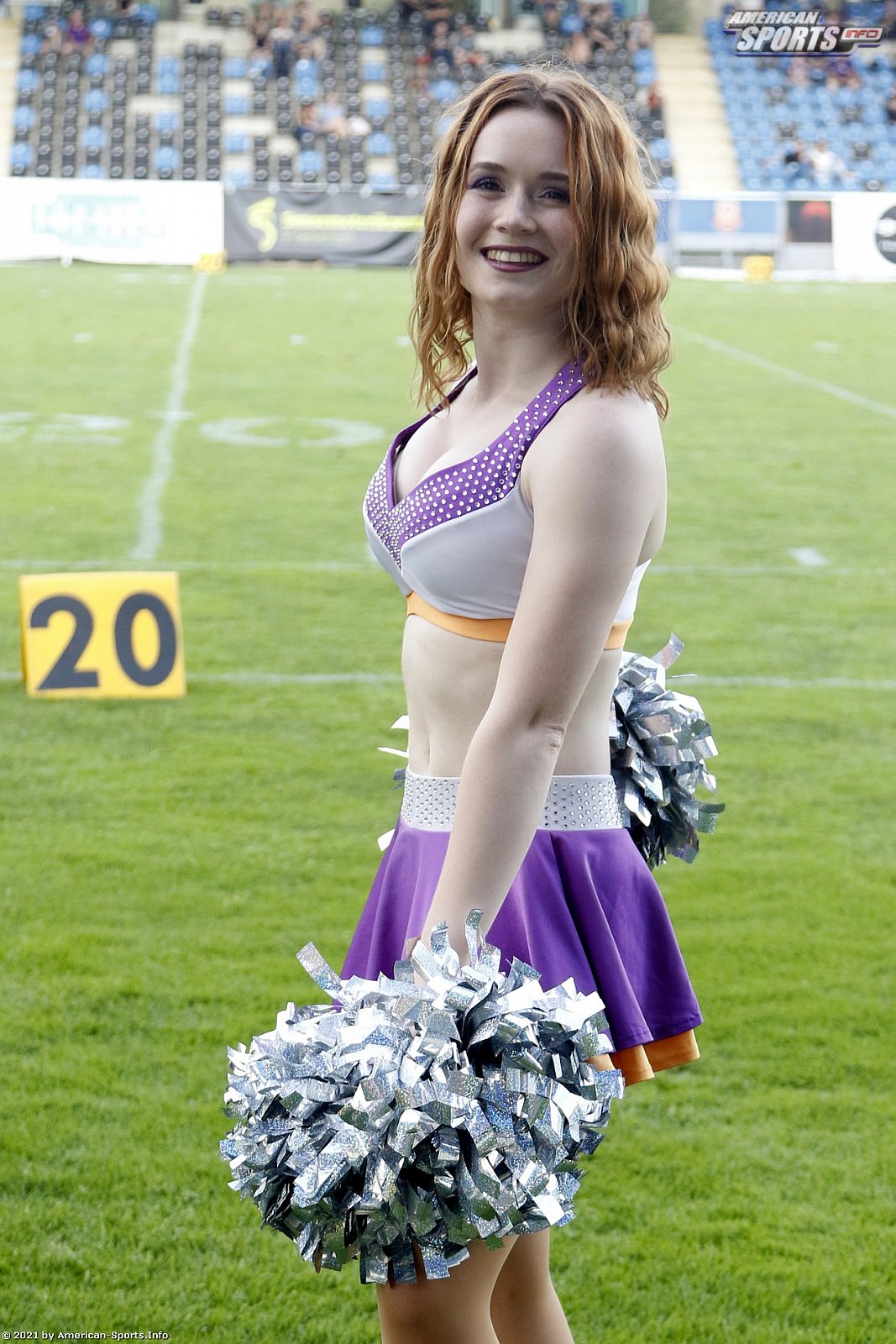 Die Frankfurt Universe Cheerleader beim Heimspiel gegen die Marburg Mercenaries 12:42 10.07.2021