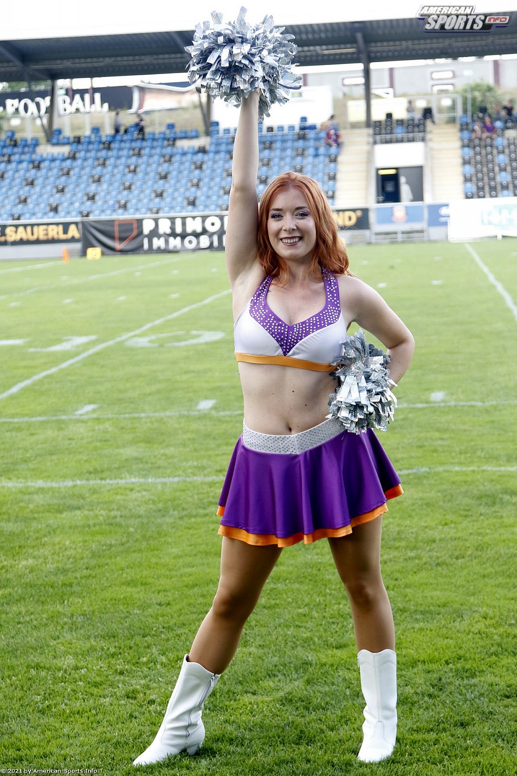 Die Frankfurt Universe Cheerleader beim Heimspiel gegen die Marburg Mercenaries 12:42 10.07.2021