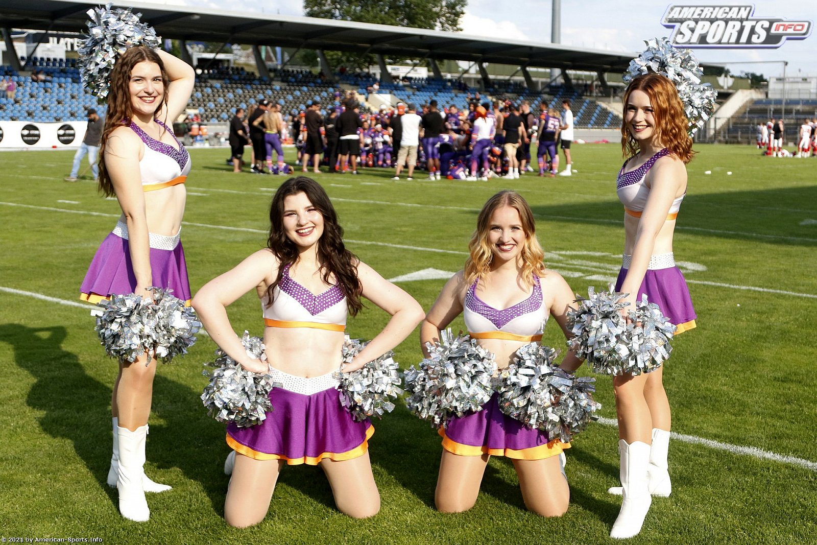 Die Frankfurt Universe Cheerleader beim Heimspiel gegen die Marburg Mercenaries 12:42 10.07.2021