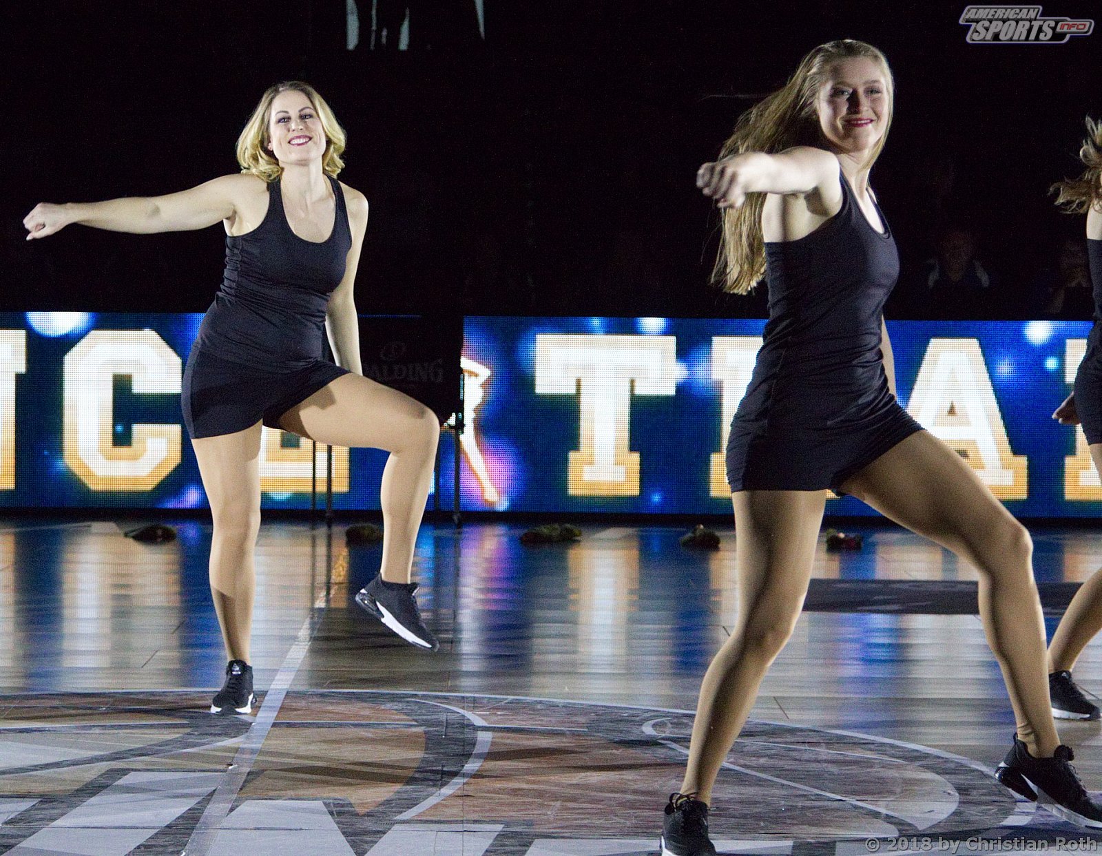 Das Frankfurt Skyliners Danceteam beim Heimspiel gegen Basketball Löwen Braunschweig am 24.11.2018