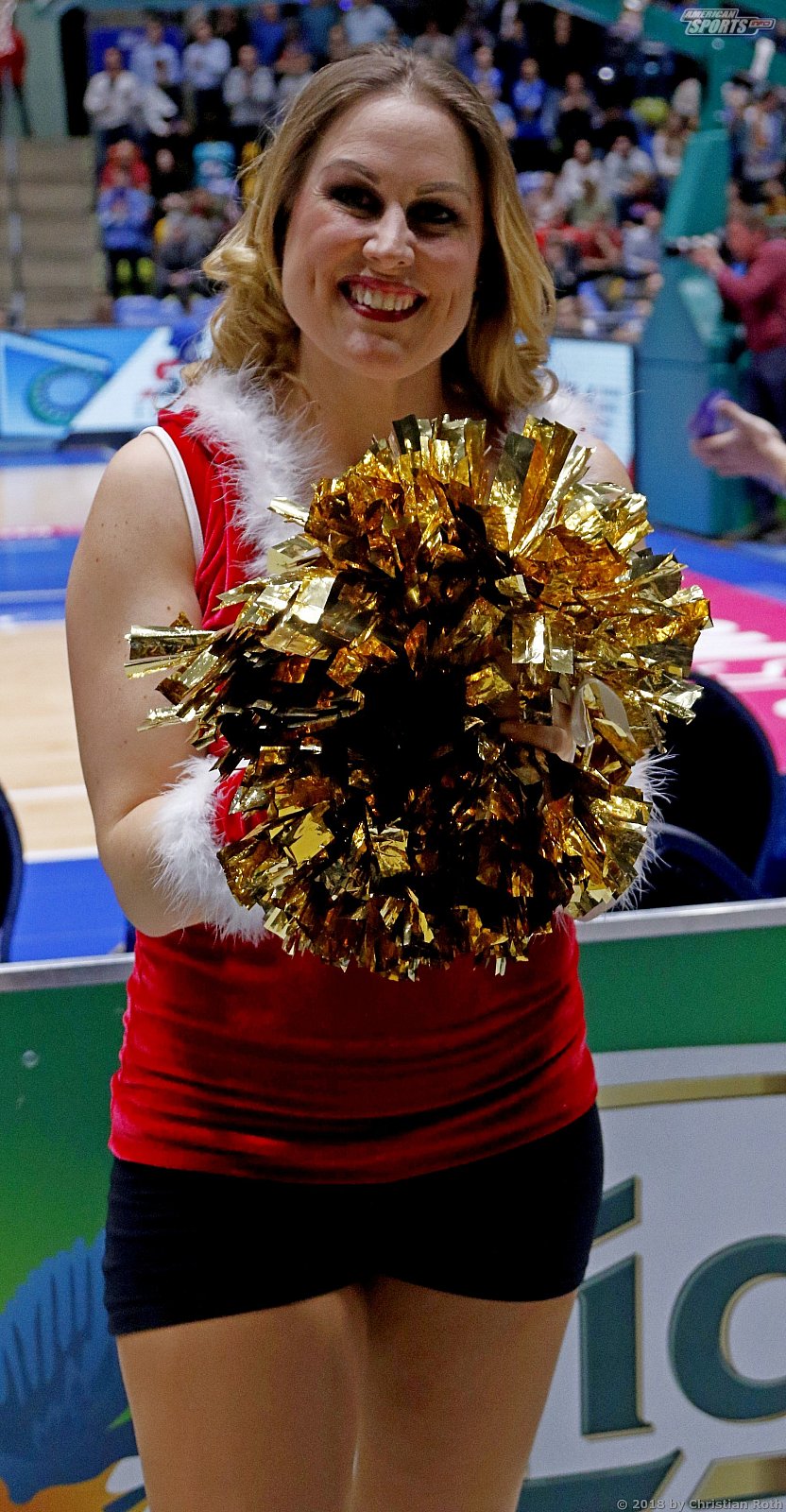 Das Frankfurt Skyliners Danceteam beim BBL Pokal Heimspiel gegen die Basketball Löwen Braunschweig am 22.12.2018