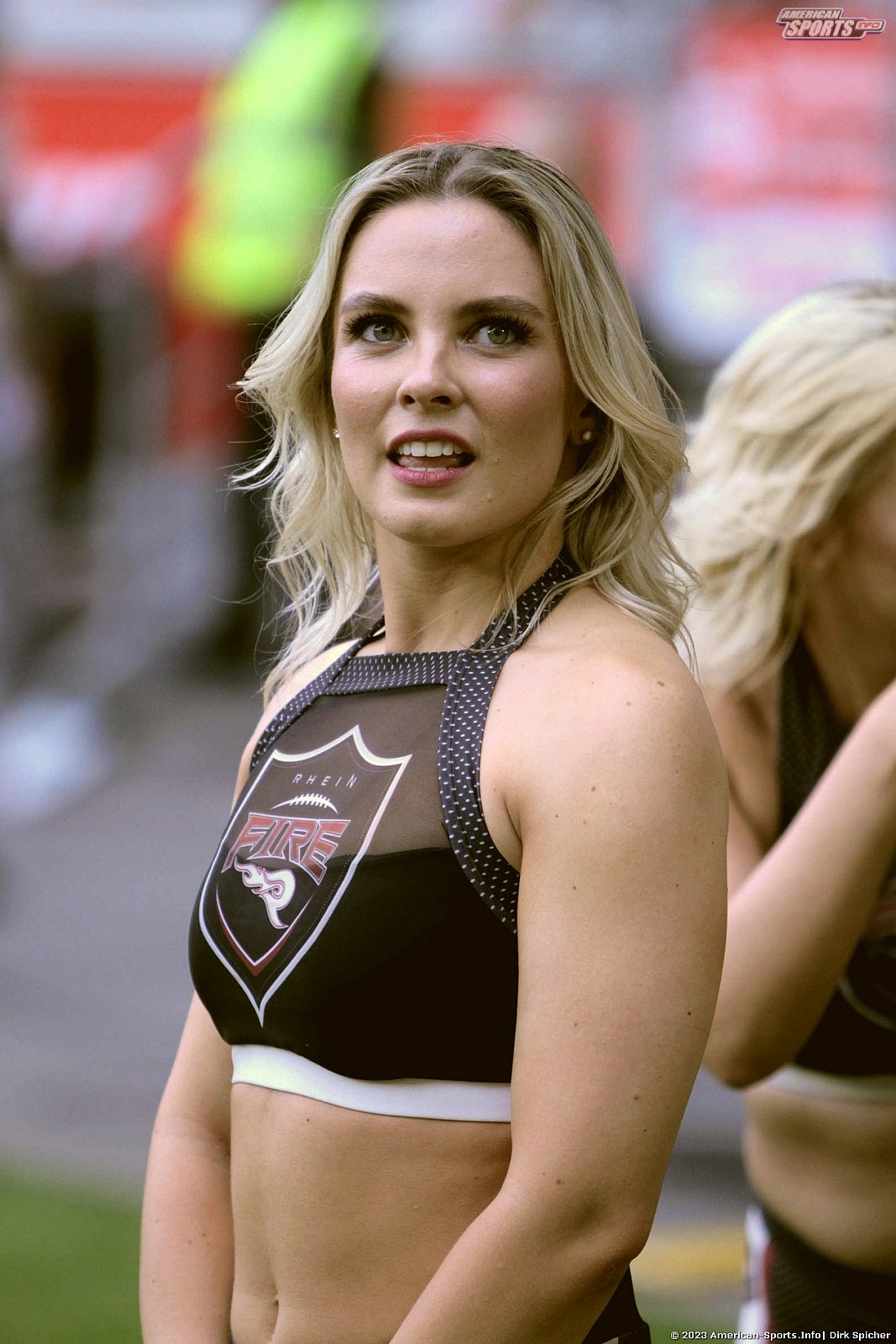 Die Cheerleader beim Spiel Rhein Fire vs Cologne Centurions am 23.07.2023