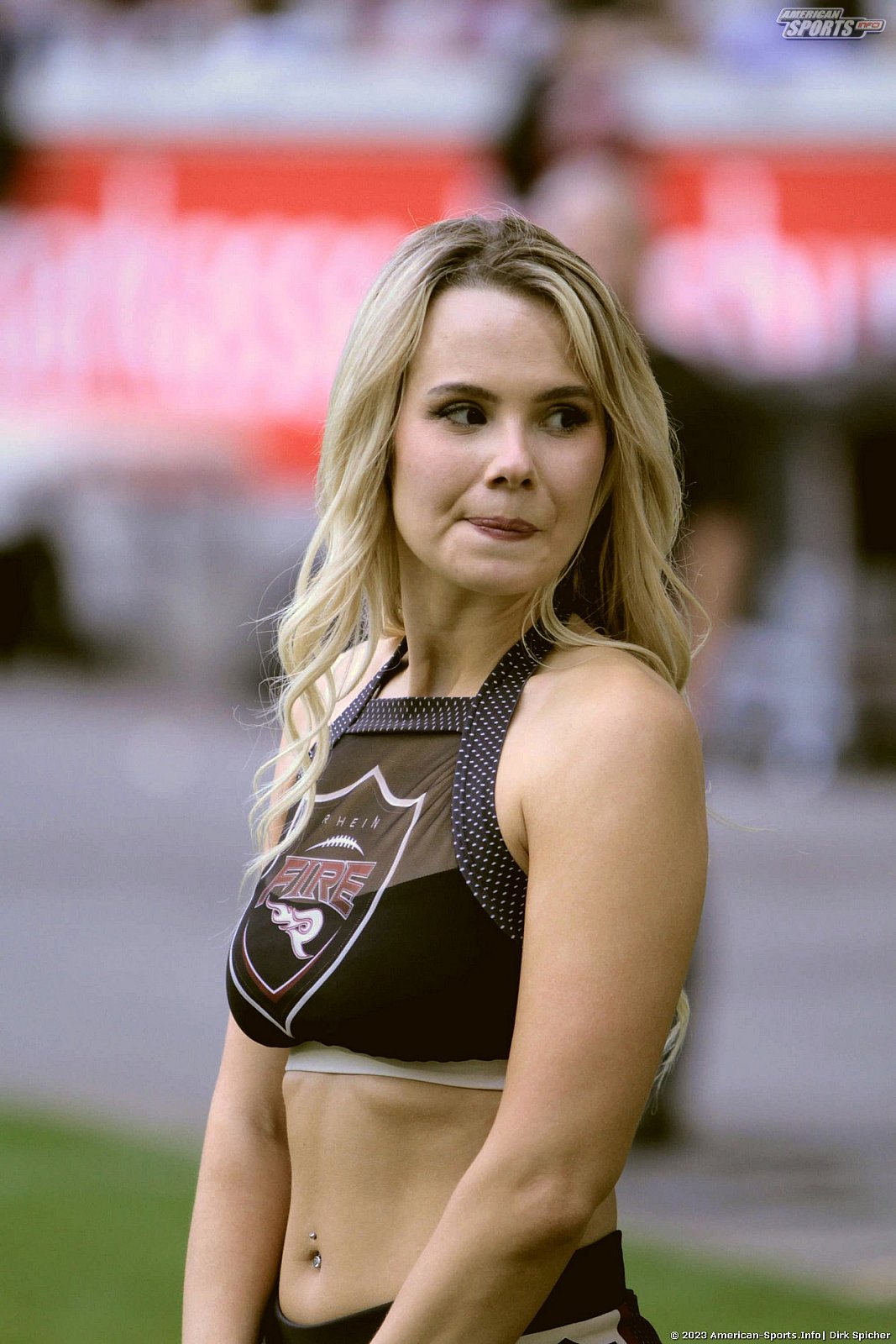 Die Cheerleader beim Spiel Rhein Fire vs Cologne Centurions am 23.07.2023