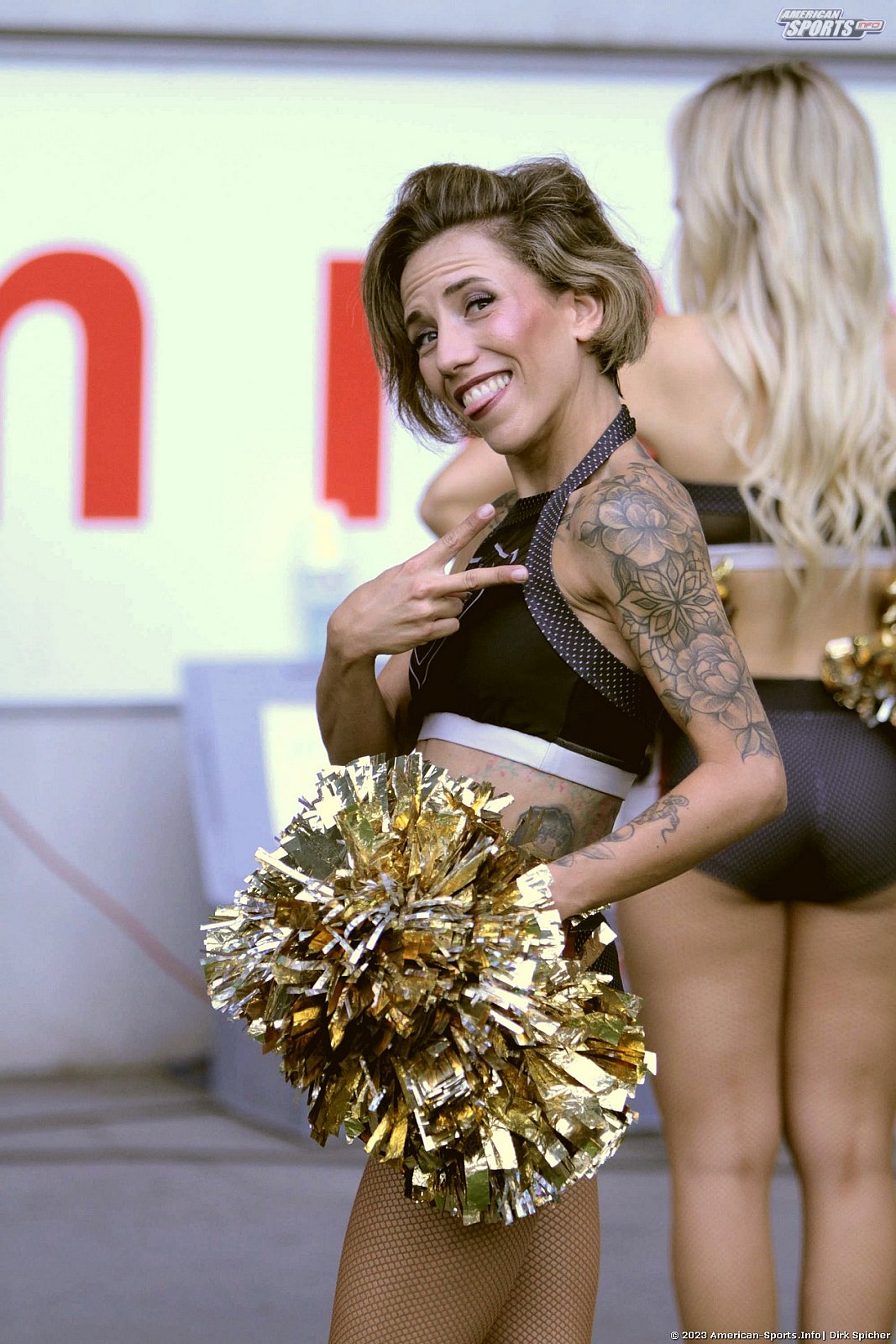 Die Cheerleader beim Spiel Rhein Fire vs Cologne Centurions am 23.07.2023
